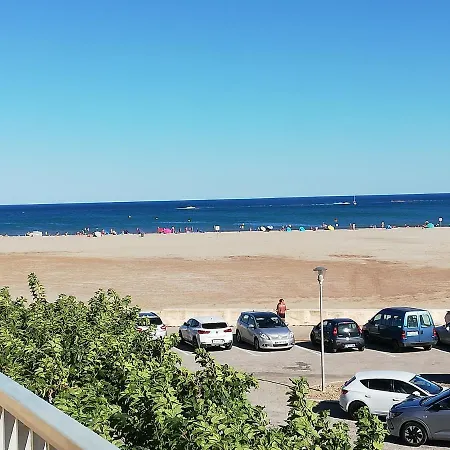 Superbe Appartement Avec Vue Sur Mer Et Port, Parking Prive Saint-Pierre-la-Mer  Exterior photo