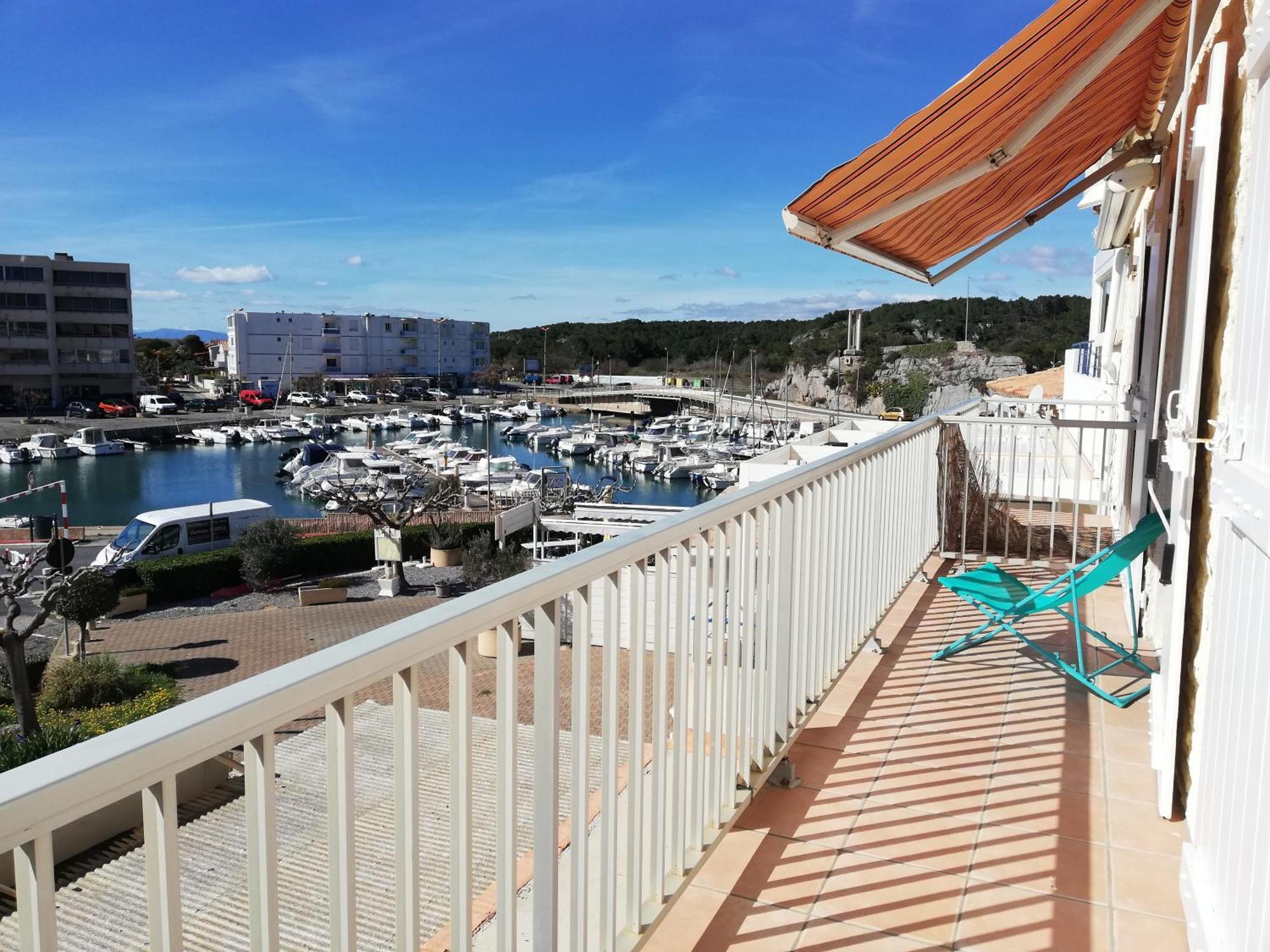 Superbe Avec Vue Sur Et Port, Parking Prive Apartment Saint-Pierre-la-Mer (Aude)